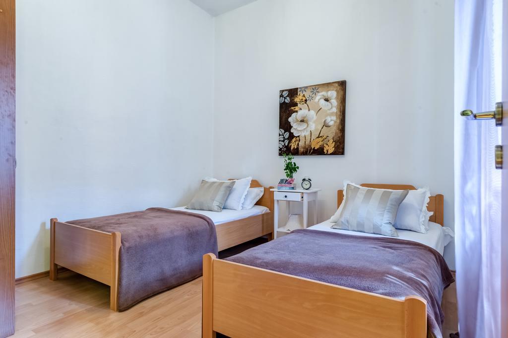 Apartments Bralic فيس المظهر الخارجي الصورة